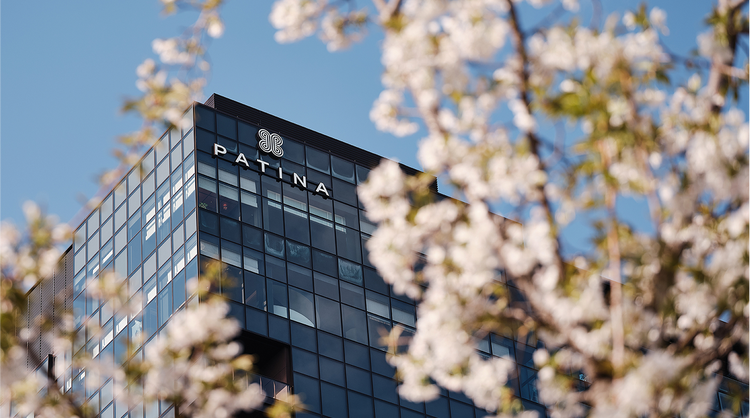 Patina Hotel Osaka의 전경.