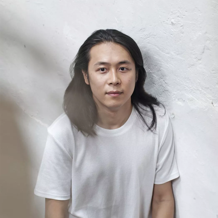 Hongjie Yang
