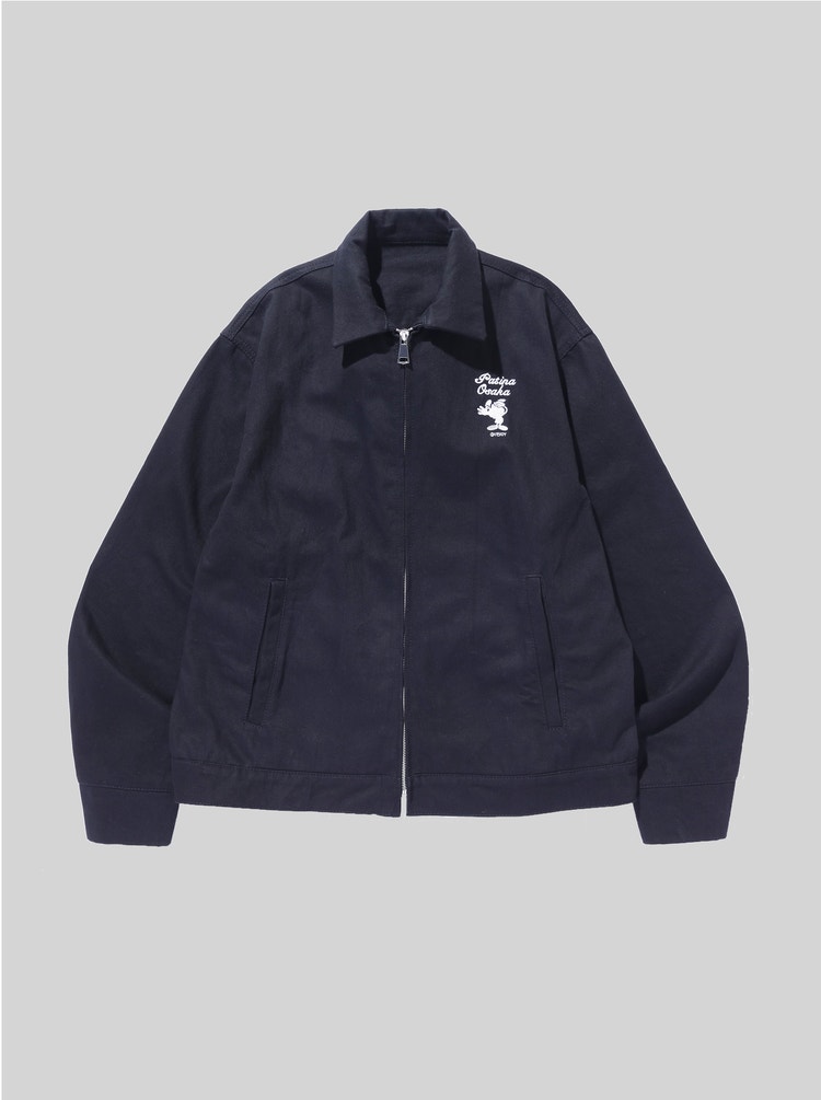 刺繍入りジャケット。