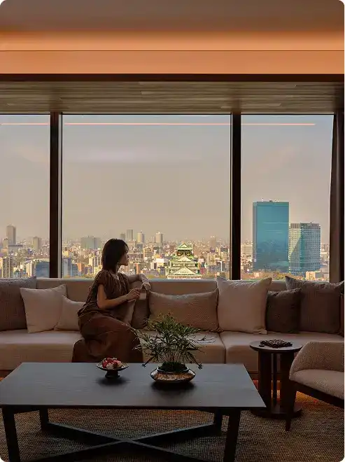 凭窗远眺,大阪城景尽入眼帘。